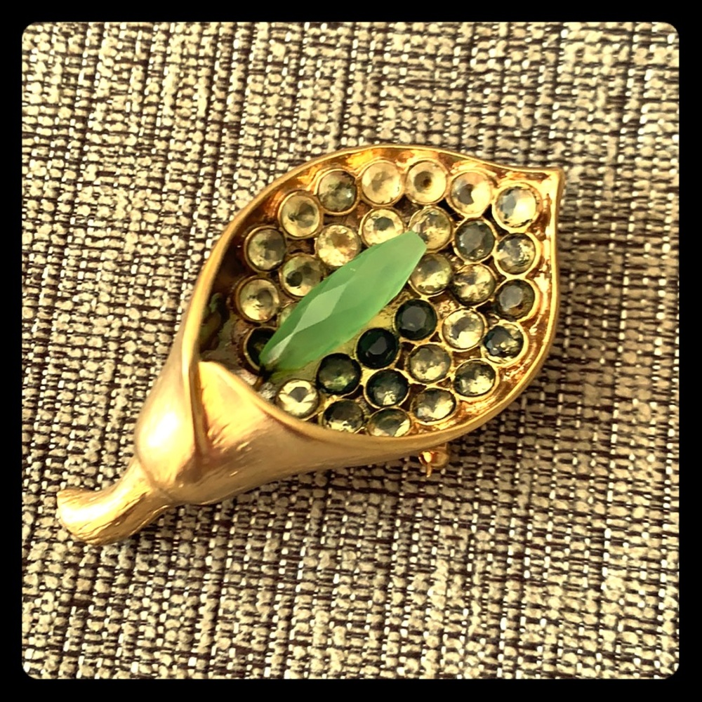 Kendra Scott brooch/pin